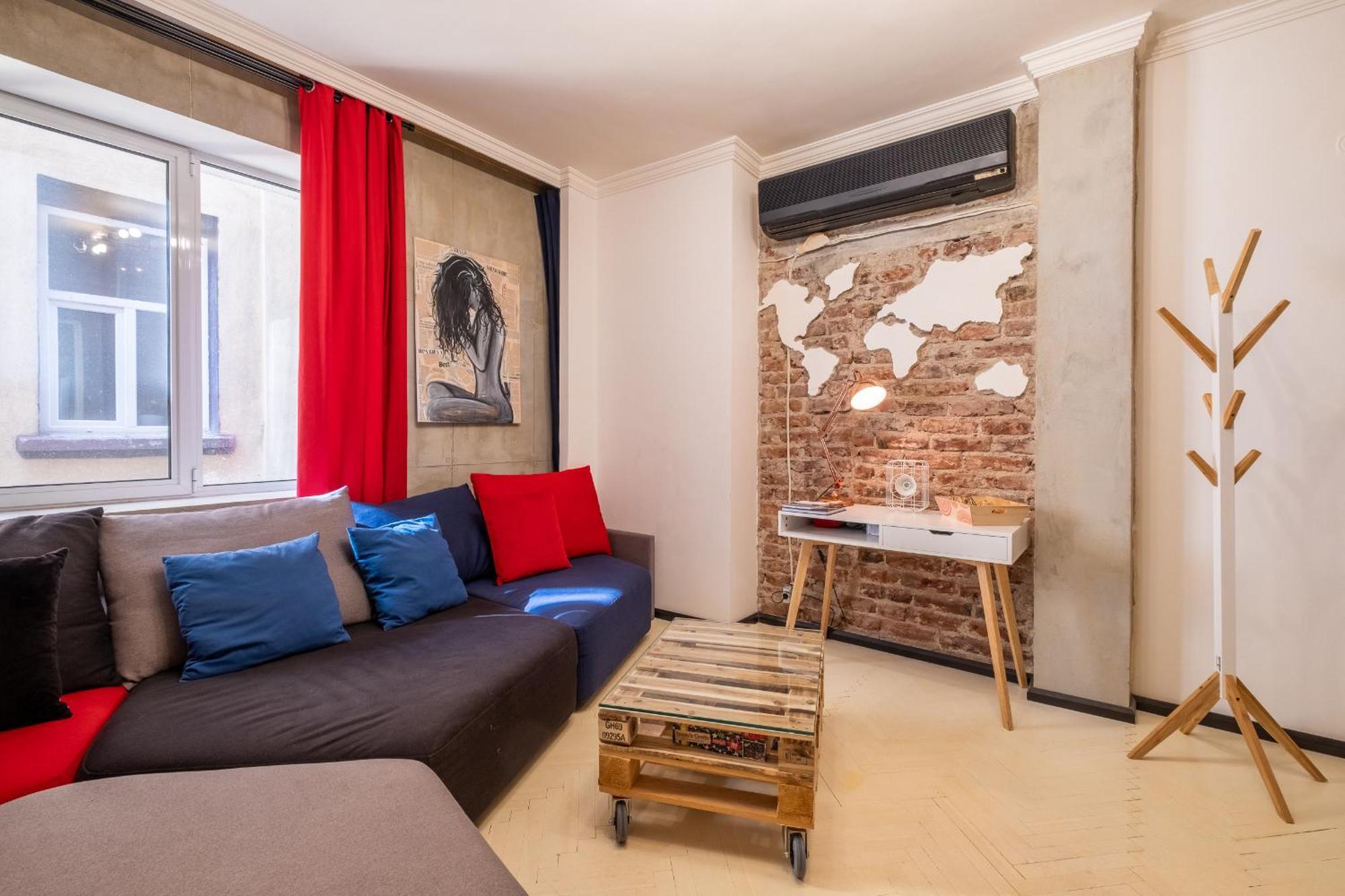 Modern , Spacious 2Br Apartment In Top Center Софія Екстер'єр фото