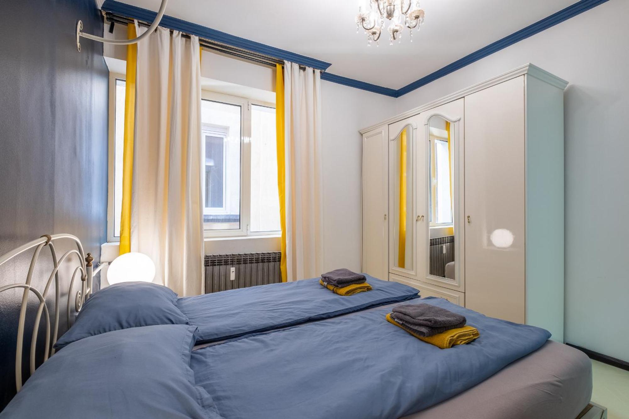 Modern , Spacious 2Br Apartment In Top Center Софія Екстер'єр фото