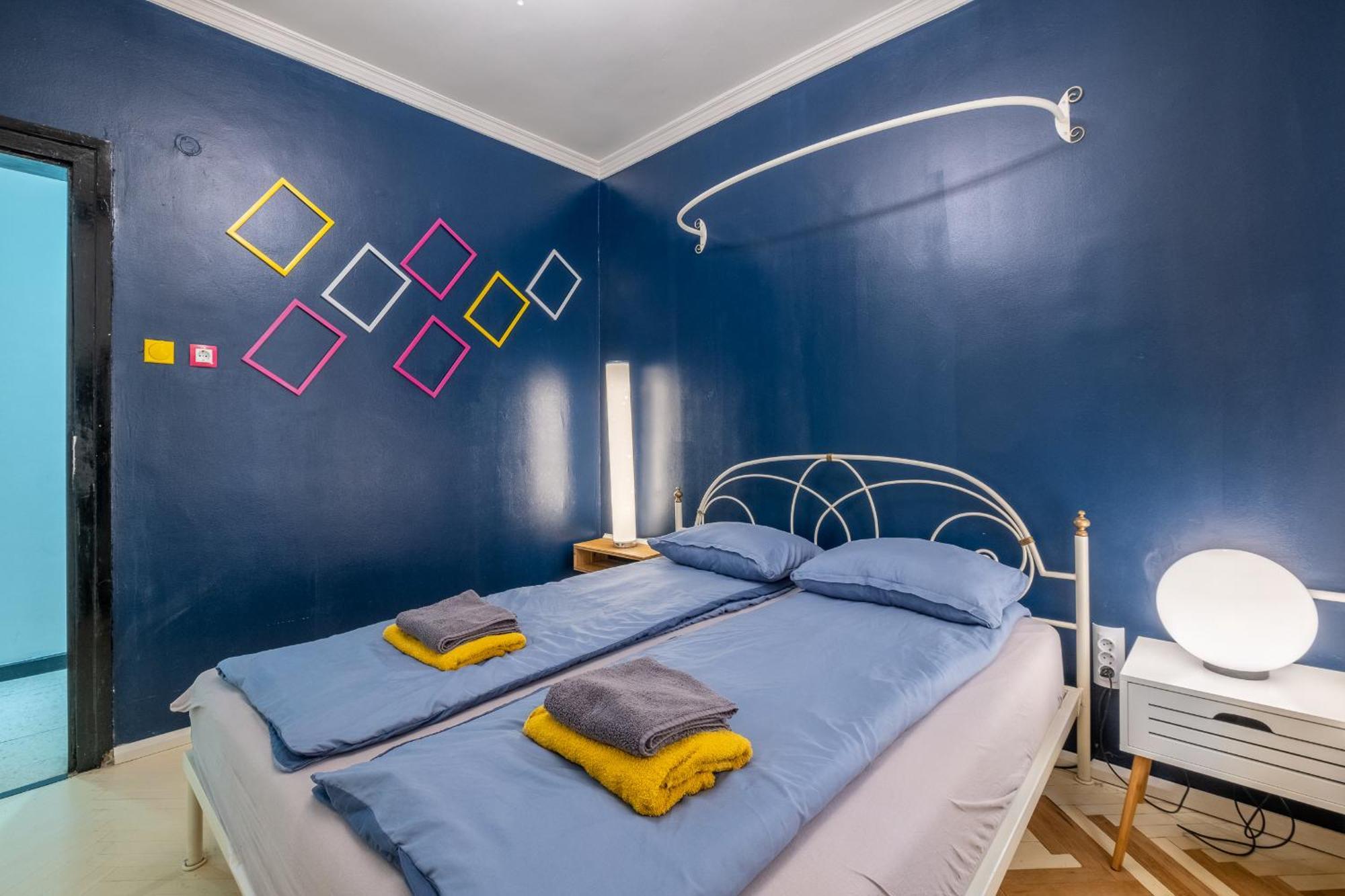 Modern , Spacious 2Br Apartment In Top Center Софія Екстер'єр фото
